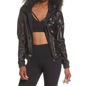 Zella Full Zip Hooded Cropped Softshell Jacket Shiny Black Women's Size XL
